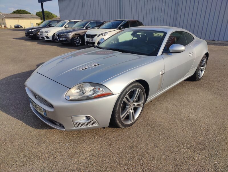 JAGUAR XK Coupé V8 SUPERCHARGED 4.2 XKR 416 cv