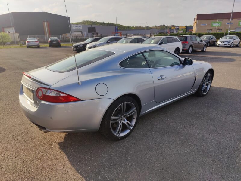 JAGUAR XK Coupé V8 SUPERCHARGED 4.2 XKR 416 cv