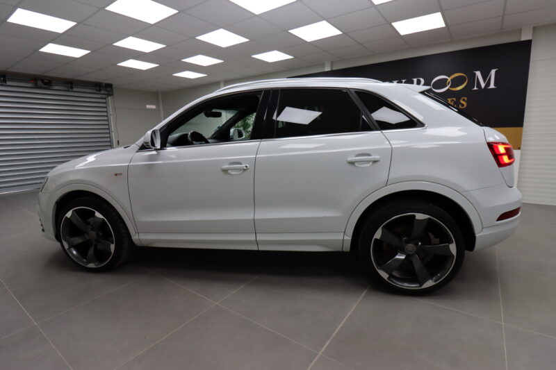 AUDI Q3 2017