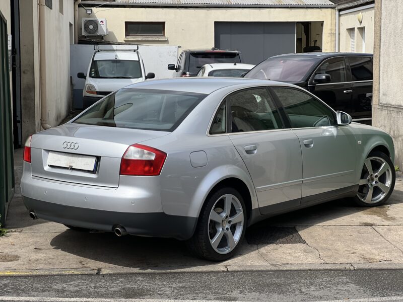 AUDI A4 2002