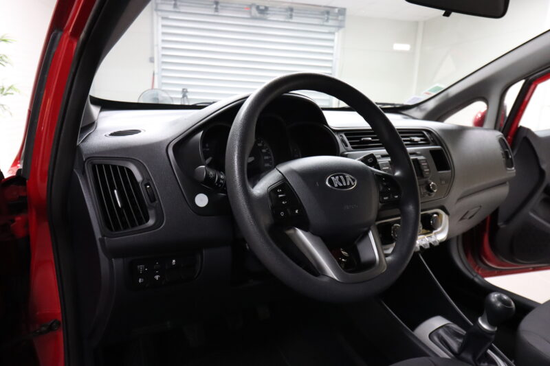 KIA RIO III 2013