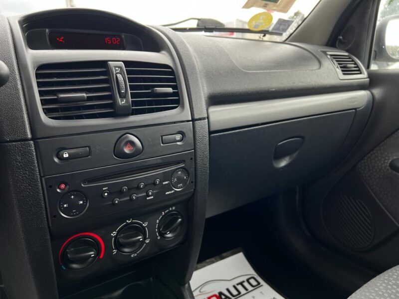 RENAULT CLIO II 2008