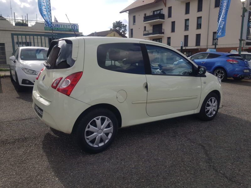 RENAULT TWINGO II 1.2i 75CV DYNAMIQUE