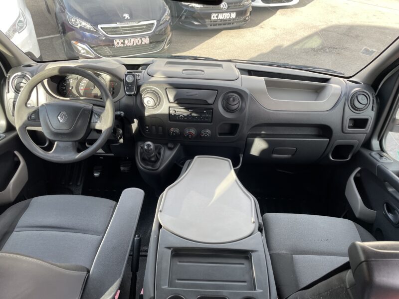 RENAULT MASTER III Camionnette 2013