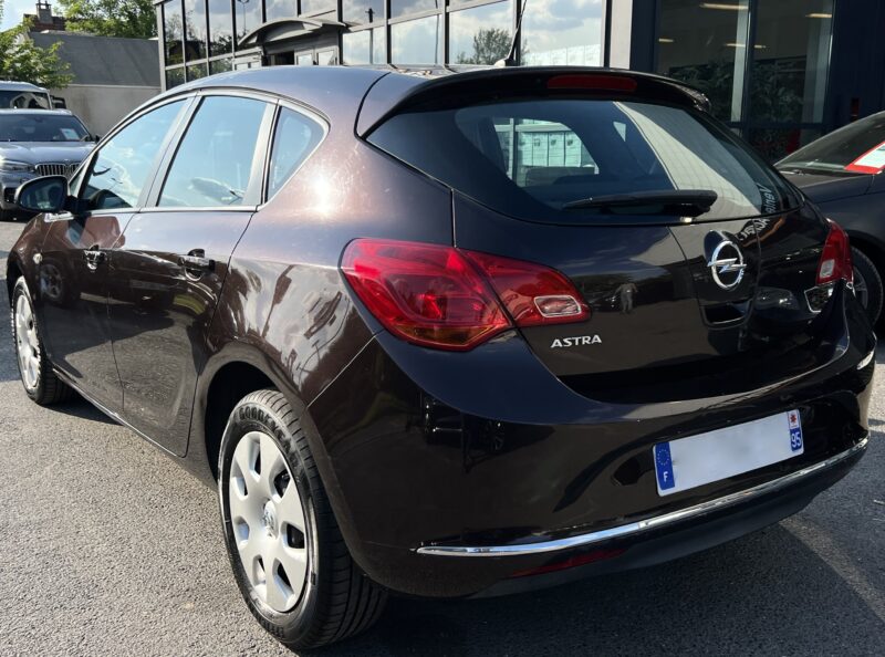 OPEL ASTRA 4 IV 1.4 100 Cv CRIT AIR 1 / 5 PORTES - Garantie1an