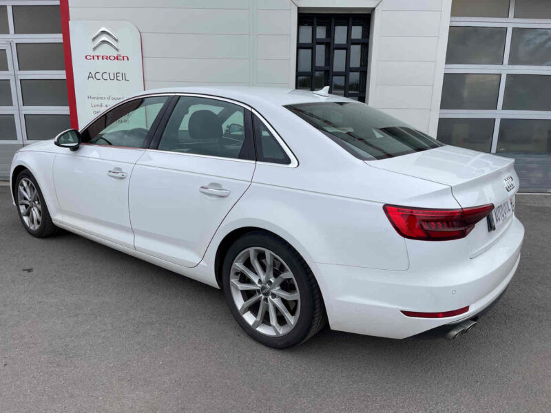 AUDI A4 B9 2016