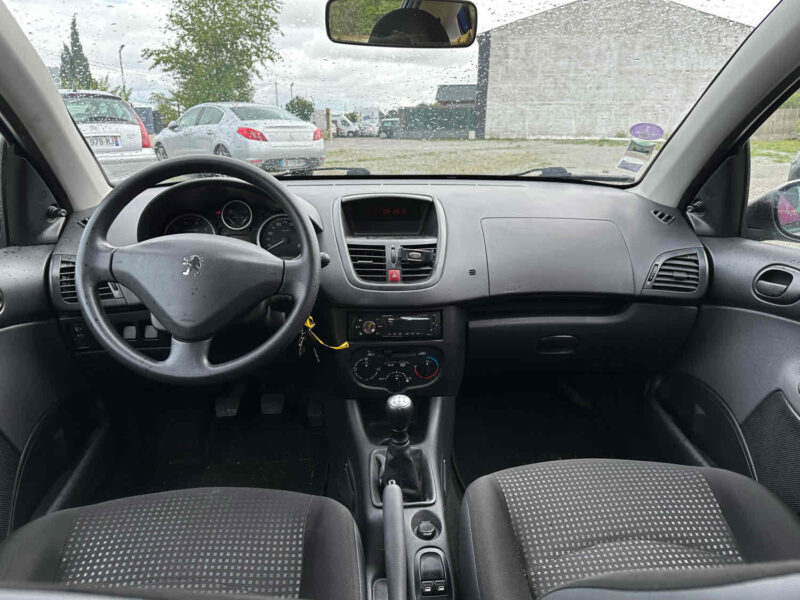 PEUGEOT 206+ 2011