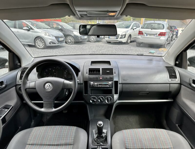 VOLKSWAGEN POLO 2009