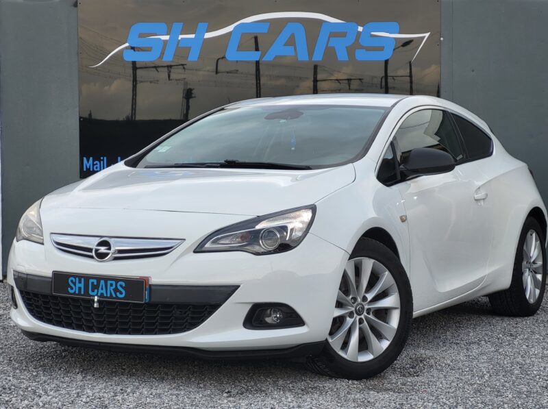 OPEL ASTRA GTC 2012