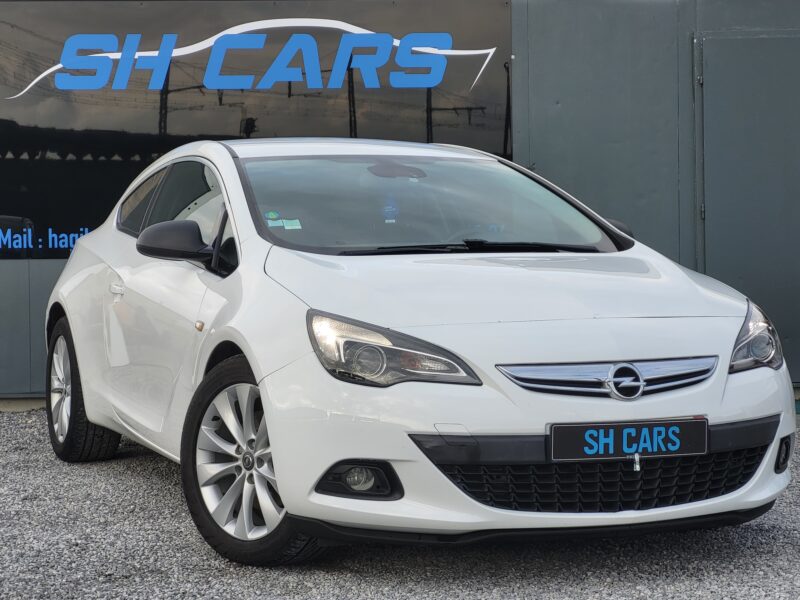 OPEL ASTRA GTC 2012