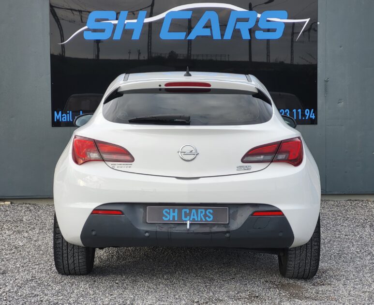 OPEL ASTRA GTC 2012