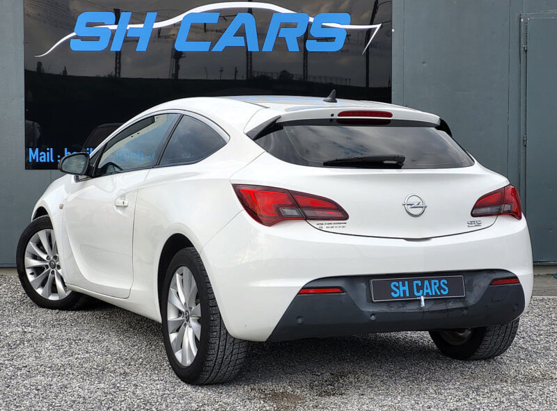 OPEL ASTRA GTC 2012