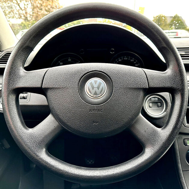 VOLKSWAGEN PASSAT B6 2005