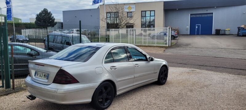 MERCEDES CLASSE C 2004