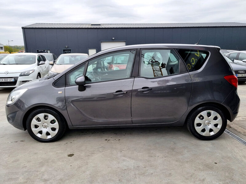 OPEL MERIVA B  2011