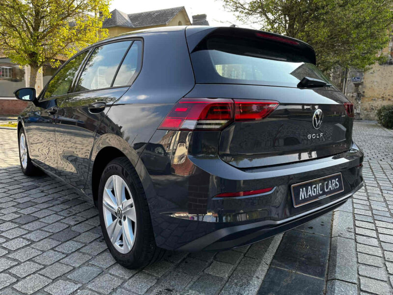 VOLKSWAGEN GOLF VIII 2021