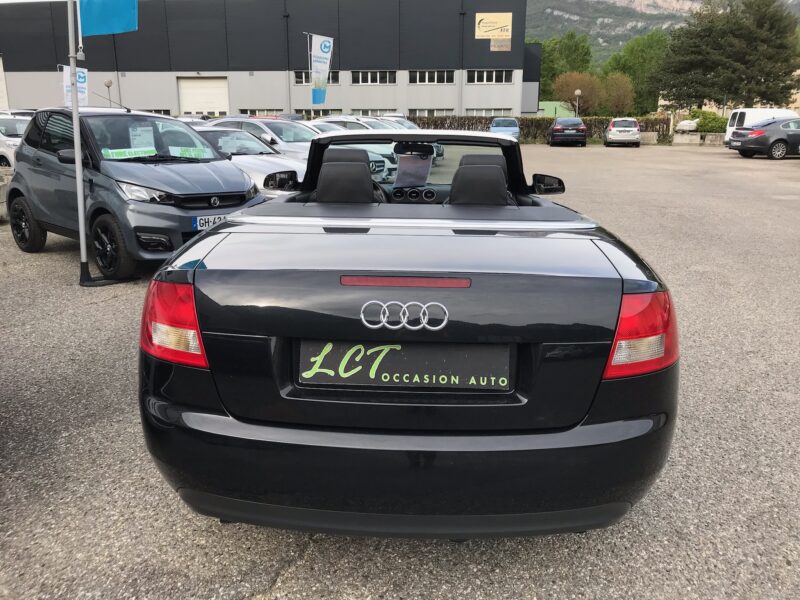 AUDI A4 Cabriolet - 2.5 TDi 163cv BV6 V6 S-line - GARANTIE 6 MOIS