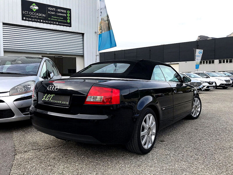 AUDI A4 Cabriolet - 2.5 TDi 163cv BV6 V6 S-line - GARANTIE 6 MOIS