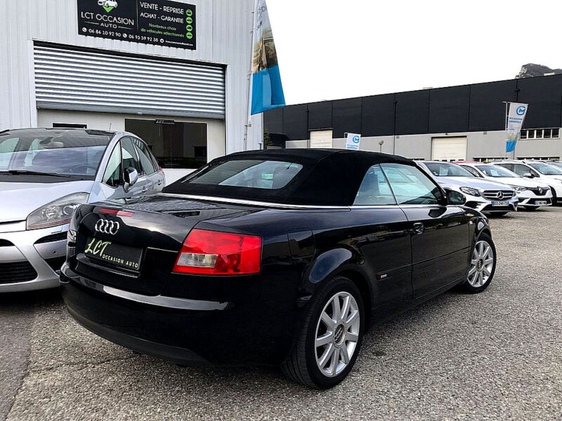 AUDI A4 Cabriolet - 2.5 TDi 163cv BV6 V6 S-line - GARANTIE 6 MOIS