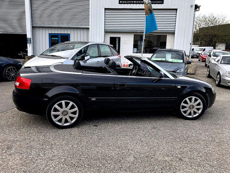 AUDI A4 Cabriolet - 2.5 TDi 163cv BV6 V6 S-line - GARANTIE 6 MOIS