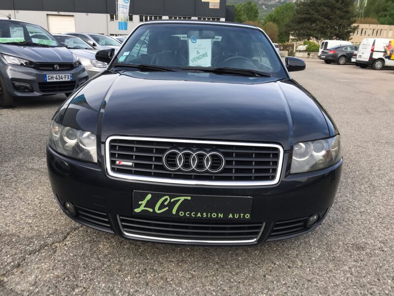 AUDI A4 Cabriolet - 2.5 TDi 163cv BV6 V6 S-line - GARANTIE 6 MOIS