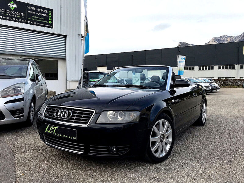 AUDI A4 Cabriolet - 2.5 TDi 163cv BV6 V6 S-line - GARANTIE 6 MOIS