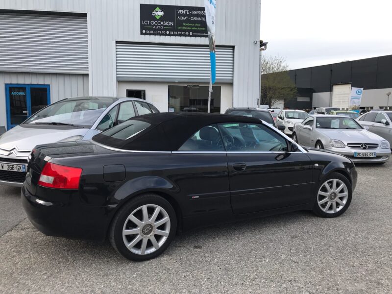 AUDI A4 Cabriolet - 2.5 TDi 163cv BV6 V6 S-line - GARANTIE 6 MOIS