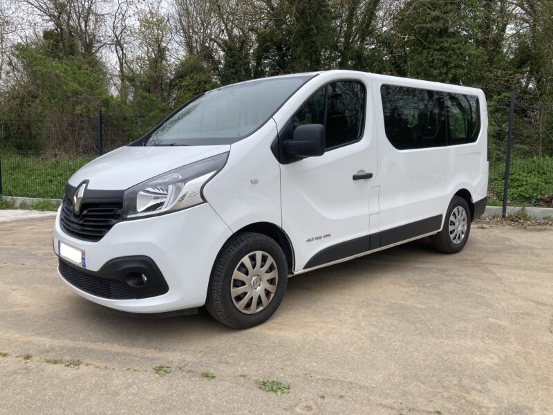 RENAULT TRAFIC III Autobus/Autocar 2015