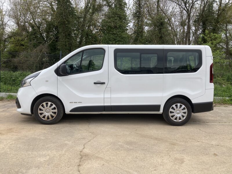 RENAULT TRAFIC III Autobus/Autocar 2015