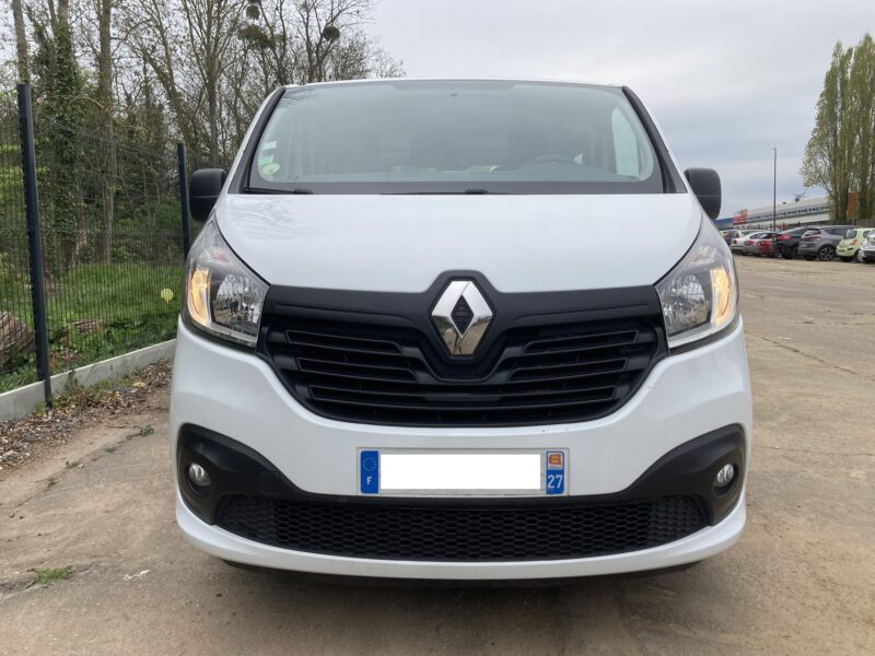 RENAULT TRAFIC III Autobus/Autocar 2015