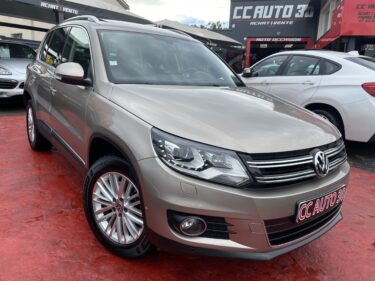 VOLKSWAGEN TIGUAN 2015