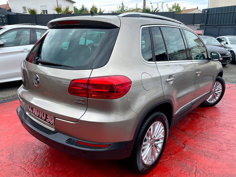 VOLKSWAGEN TIGUAN 2015