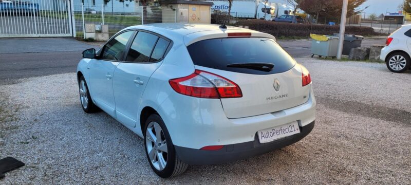 RENAULT MEGANE III 3/5 portes 2014