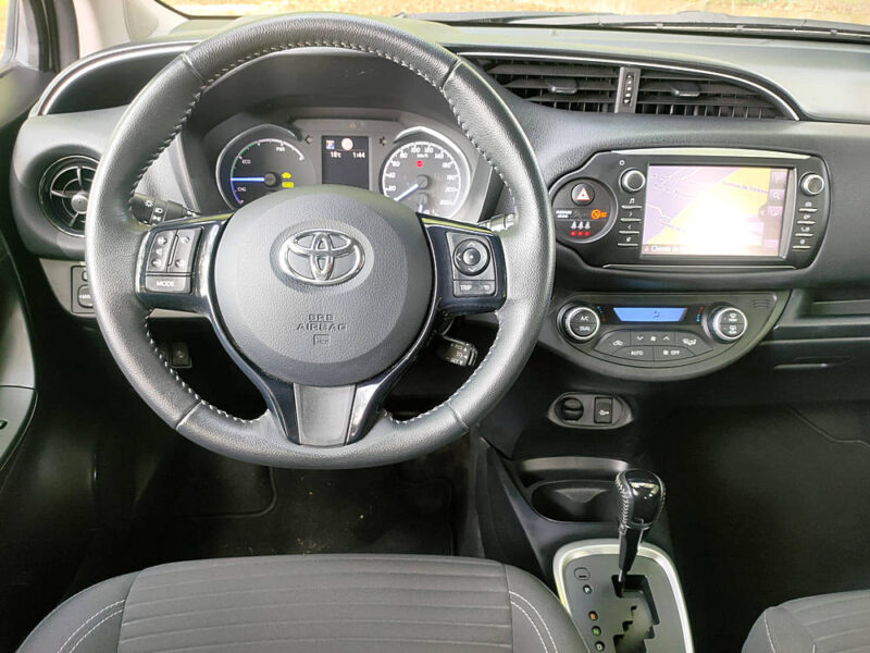 TOYOTA YARIS 1,5 VVTI HYBRID 100 H 75 FULL HYBRID DYNAMIC BVA