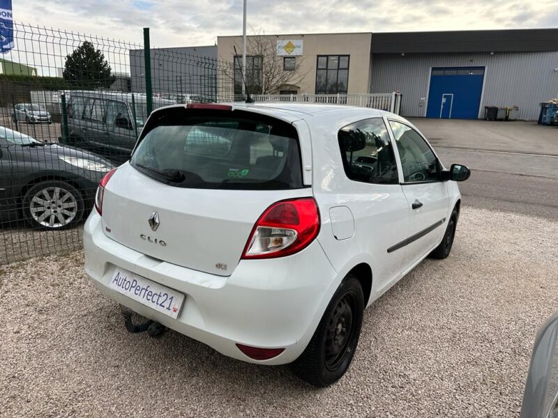 RENAULT CLIO III 2011