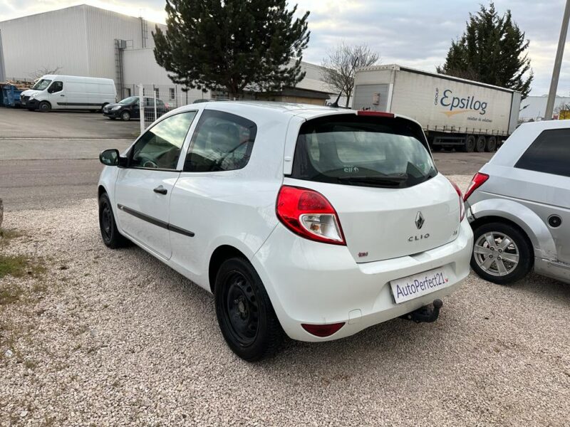 RENAULT CLIO III 2011