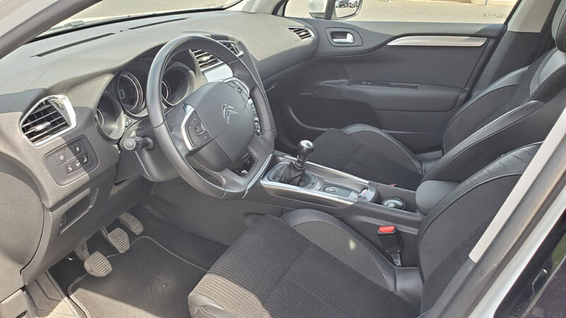 CITROEN C4 II 1.6 eHDi 115  SHINE BLANC NACRE