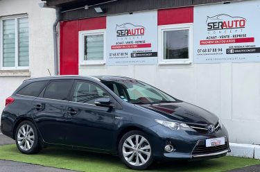 TOYOTA AURIS TOURING SPORTS 2014