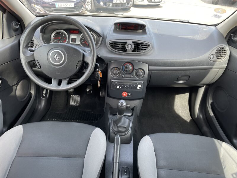 RENAULT CLIO III 2009