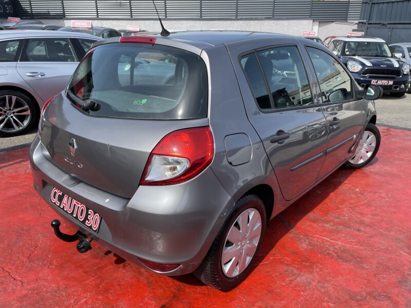 RENAULT CLIO III 2009