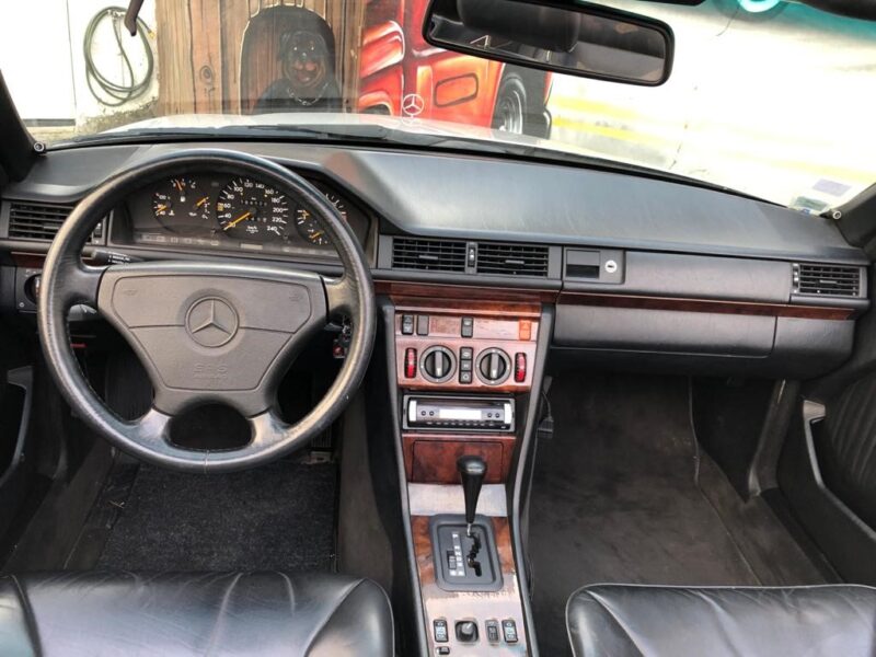 MERCEDES CLASSE E CABRIOLET 1994 REPRISE POSSIBLE