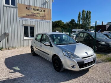 RENAULT CLIO 2010