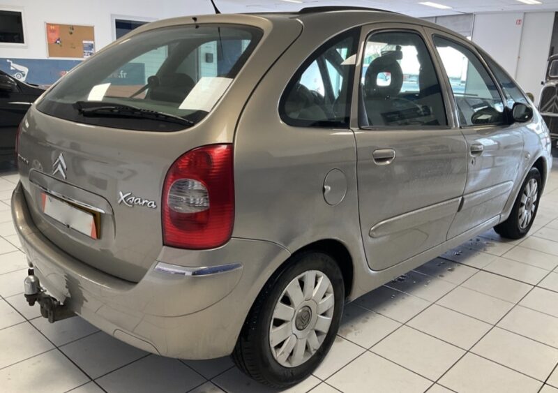 CITROEN PICASSO XSARA 1.6 HDI 90 1ERE MAIN EXCLUSIVE / 82 200 Kms TOIT OUVRANT ATTELAGE Garantie1an