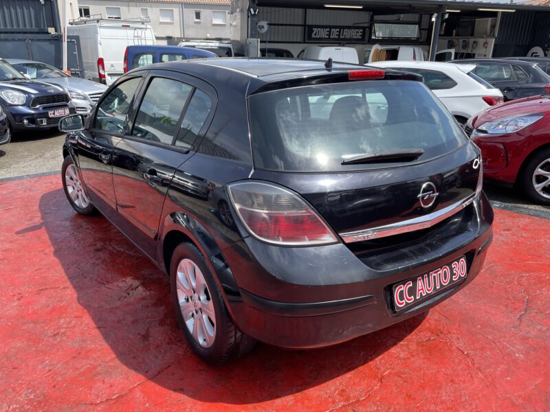 OPEL ASTRA 2008