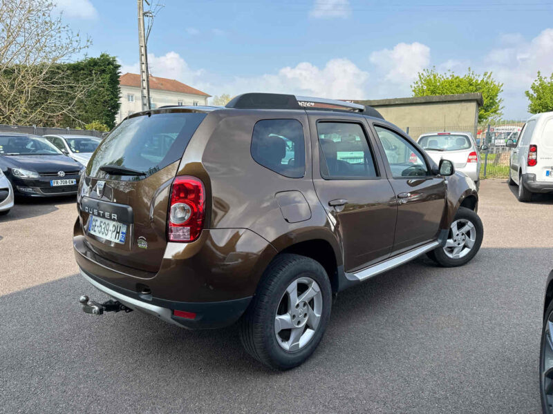 DACIA DUSTER 2011