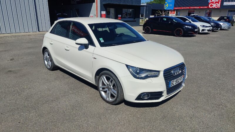 AUDI A1 Sportback 1.6 TDI 90cv S-LINE