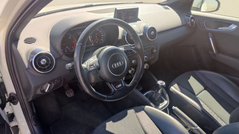 AUDI A1 Sportback 1.6 TDI 90cv S-LINE