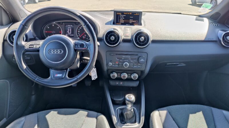 AUDI A1 Sportback 1.6 TDI 90cv S-LINE