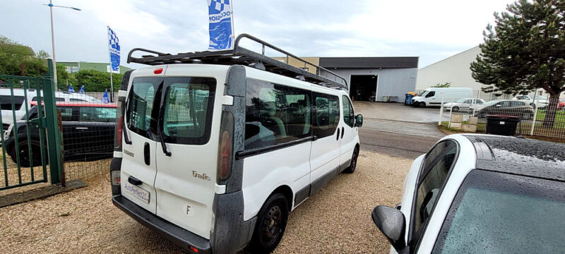 RENAULT TRAFIC II Autobus/Autocar 2006