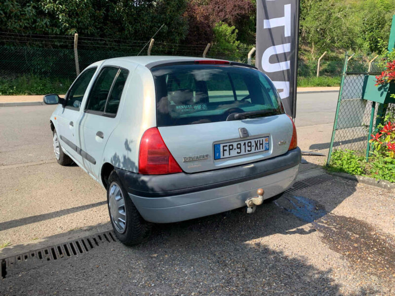 RENAULT CLIO II 1.4i 75CV